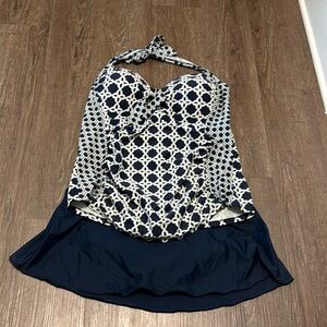 Merona Woman’s XL Swimsuit Tankini Top & Skirt